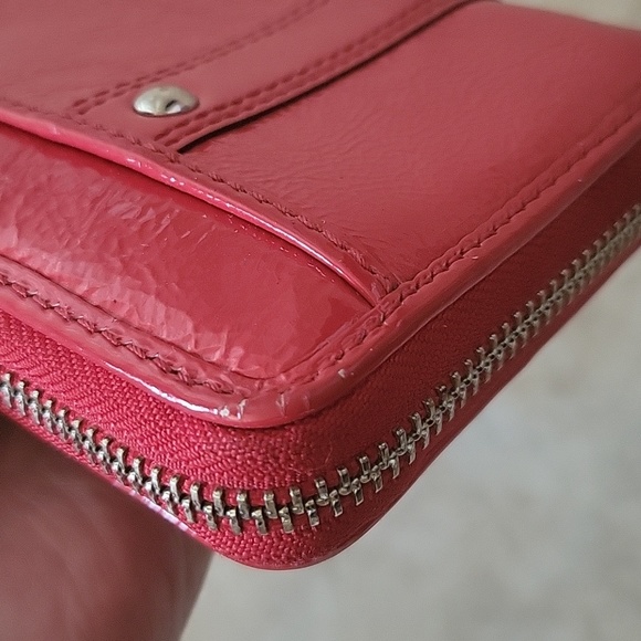 COACH RED PATENT LEATHER Zip Around Wallet- Rare - Picture 6 of 13